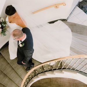 Cathedral Veil - like new - with hair clip and professionally cleaned